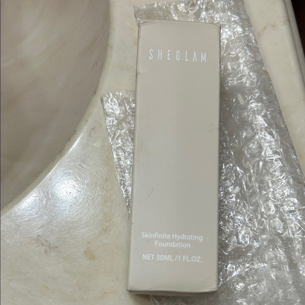 SHEGLAM Skinfinite Hydrating Foundation - Cream